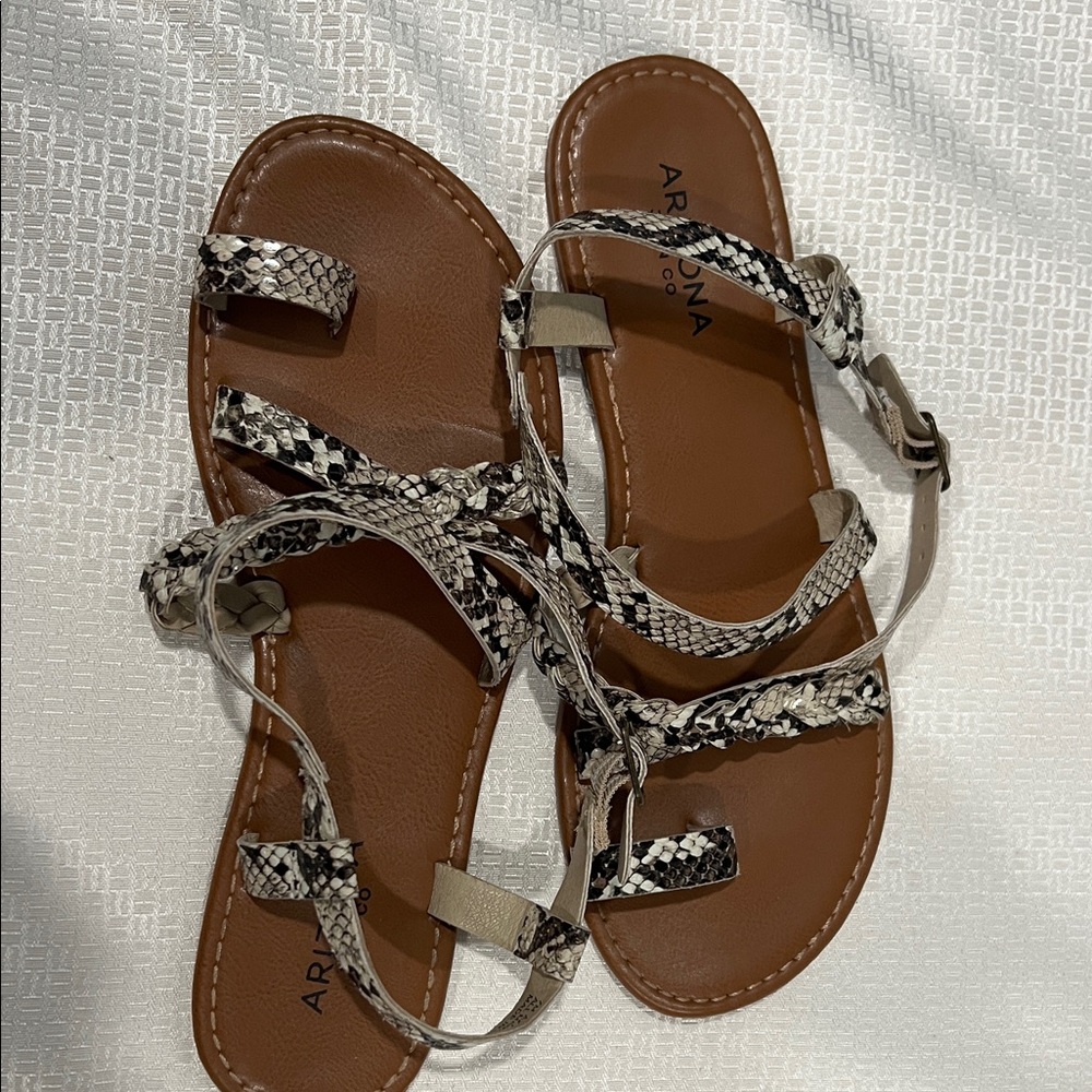 Arizona Jean Company Women's Sandals - Black and Tan Snakeskin